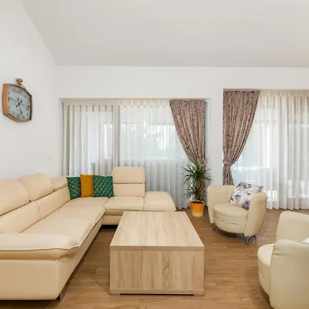 Βίλα Mala Halu Katun Gracanski